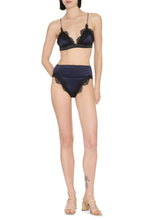 Carica l'immagine nel visualizzatore di Gallery, Bikini Travaillè con reggiseno a triangolo
