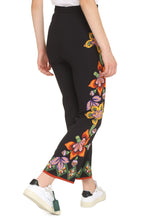 Carica l'immagine nel visualizzatore di Gallery, Pantaloni in viscosa stretch
