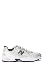 Carica l'immagine nel visualizzatore di Gallery, Sneakers low-top 740
