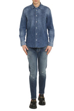 Carica l'immagine nel visualizzatore di Gallery, Camicia in denim
