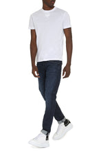 Carica l'immagine nel visualizzatore di Gallery, T-shirt girocollo in cotone
