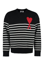 Carica l'immagine nel visualizzatore di Gallery, Pullover girocollo in lana vergine
