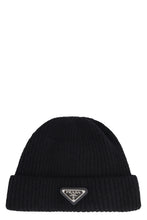 Carica l'immagine nel visualizzatore di Gallery, Cappello in maglia a coste
