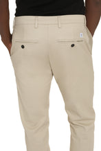 Carica l'immagine nel visualizzatore di Gallery, Pantaloni chino Mike in cotone
