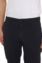 Carica l'immagine nel visualizzatore di Gallery, Pantaloni chino Prince in cotone stretch
