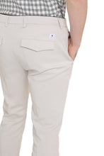 Carica l'immagine nel visualizzatore di Gallery, Pantaloni chino Prince
