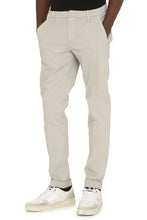Carica l'immagine nel visualizzatore di Gallery, Pantaloni chino Gaubert in cotone
