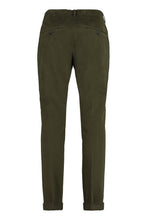 Carica l'immagine nel visualizzatore di Gallery, Pantaloni chino Gaubert in cotone
