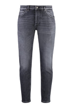 Carica l'immagine nel visualizzatore di Gallery, Jeans carrot-fit Brighton

