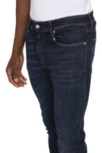 Carica l'immagine nel visualizzatore di Gallery, Jeans slim fit Skeith
