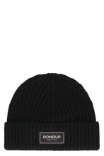 Carica l'immagine nel visualizzatore di Gallery, Cappello in maglia a coste
