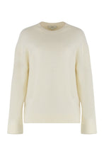 Carica l'immagine nel visualizzatore di Gallery, Maglione girocollo in cashmere morbido
