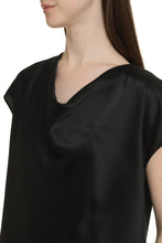Carica l'immagine nel visualizzatore di Gallery, Blusa in seta
