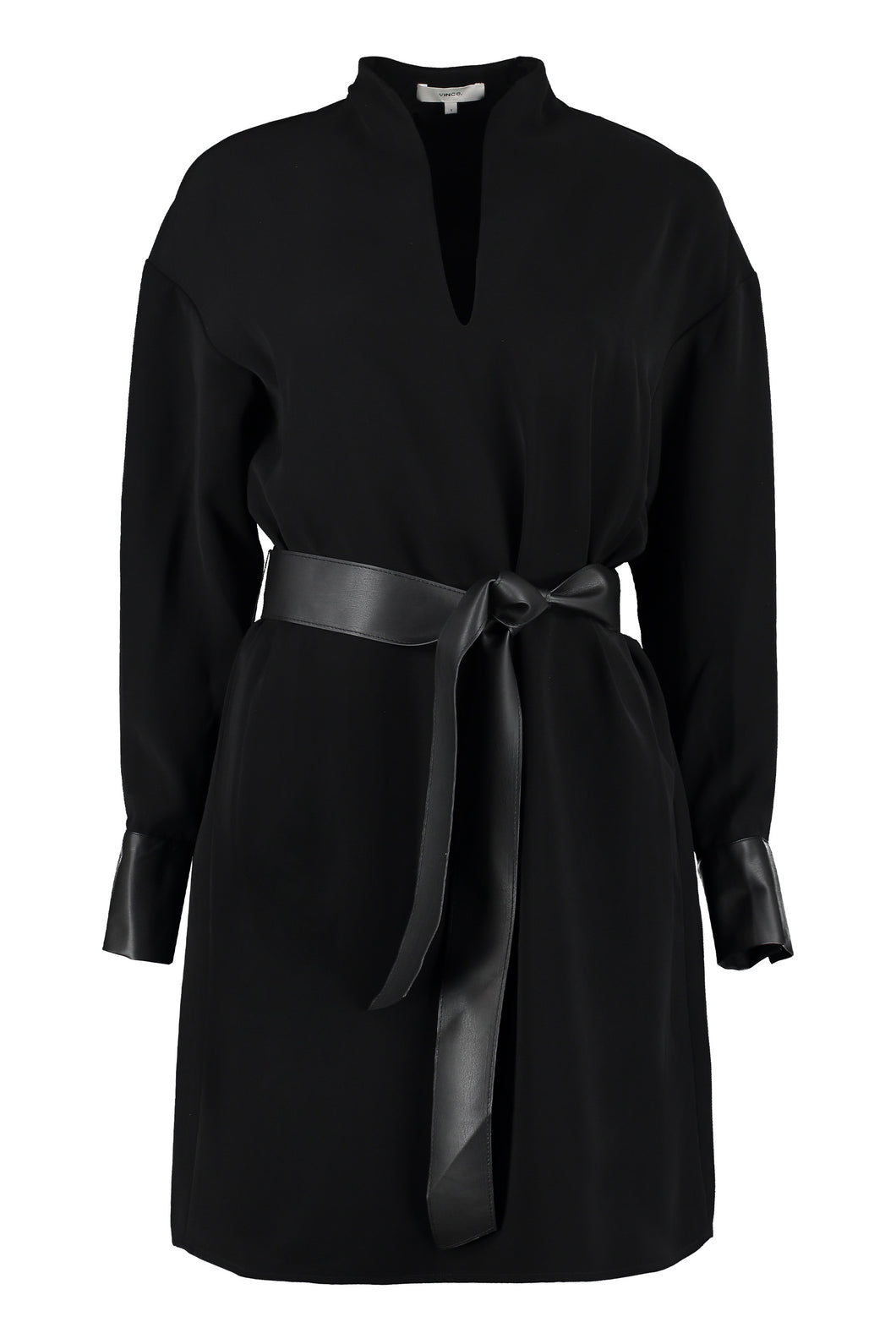 Abito con cintura in vita