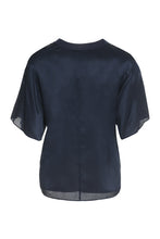 Carica l'immagine nel visualizzatore di Gallery, Blusa in seta
