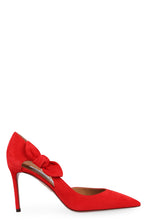 Load image into Gallery viewer, Very Bow Tie suede pumps
