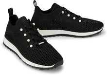 Load image into Gallery viewer, Sneakers Veles in Crochet
