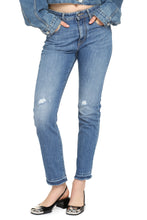 Carica l'immagine nel visualizzatore di Gallery, Jeans slim fit Olivia
