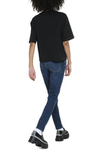 Carica l'immagine nel visualizzatore di Gallery, T-shirt girocollo in cotone
