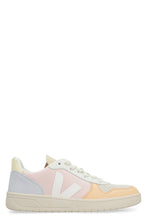 Carica l'immagine nel visualizzatore di Gallery, Sneakers low-top V-10
