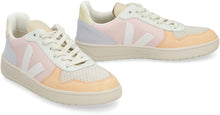 Carica l'immagine nel visualizzatore di Gallery, Sneakers low-top V-10
