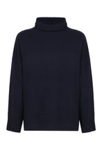 Carica l'immagine nel visualizzatore di Gallery, Pullover dolcevita in lana vergine
