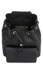 Carica l'immagine nel visualizzatore di Gallery, Zaino Furla Flow S in pelle
