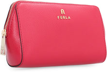 Carica l'immagine nel visualizzatore di Gallery, Beauty case Furla Camelia in pelle

