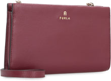 Carica l'immagine nel visualizzatore di Gallery, Wallet on chain Furla Camelia in pelle
