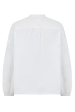 Carica l'immagine nel visualizzatore di Gallery, Camicia in lino con pizzo sangallo
