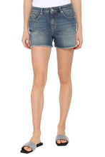Carica l'immagine nel visualizzatore di Gallery, Shorts in denim
