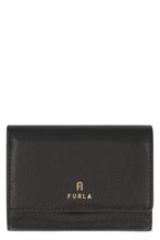 Load image into Gallery viewer, Furla Camelia M Leather wallet
