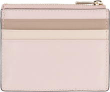 Carica l'immagine nel visualizzatore di Gallery, Portacarte Furla Camelia S in pelle
