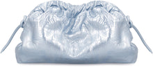 Carica l'immagine nel visualizzatore di Gallery, Clutch Mini Cloud in pelle
