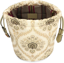 Carica l'immagine nel visualizzatore di Gallery, Pouch in raso
