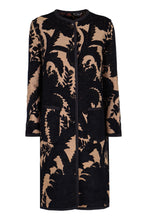 Carica l'immagine nel visualizzatore di Gallery, Cappotto reversibile in motivo jacquard
