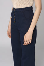Carica l'immagine nel visualizzatore di Gallery, Pantaloni flared-leg
