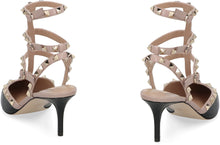 Carica l'immagine nel visualizzatore di Gallery, Slingback Rockstud in vernice
