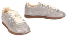 Carica l'immagine nel visualizzatore di Gallery, Sneakers basse stringate
