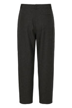 Carica l'immagine nel visualizzatore di Gallery, Pantaloni in lana con pinces
