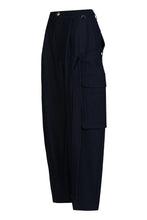 Carica l'immagine nel visualizzatore di Gallery, Pantaloni cargo Ruth con cintura lunga rimovibile
