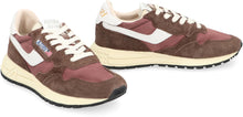 Load image into Gallery viewer, Reelwind Low-top sneakers
