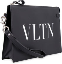 Carica l'immagine nel visualizzatore di Gallery, Valentino Garavani - Busta con logo VLTN
