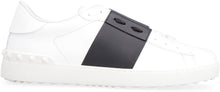 Carica l'immagine nel visualizzatore di Gallery, Valentino Garavani - Sneakers low-top Open in pelle
