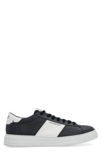 Carica l'immagine nel visualizzatore di Gallery, Sneakers in pelle con logo
