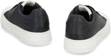 Carica l'immagine nel visualizzatore di Gallery, Sneakers low-top in pelle
