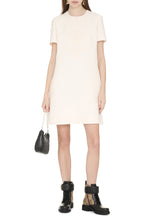 Carica l&#39;immagine nel visualizzatore di Gallery, Abito in crêpe ricamato
