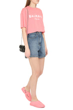 Carica l'immagine nel visualizzatore di Gallery, T-shirt crop con logo
