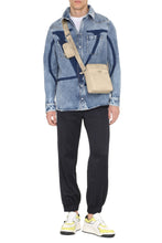 Carica l'immagine nel visualizzatore di Gallery, Camicia in denim con logo
