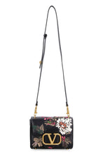Carica l'immagine nel visualizzatore di Gallery, Valentino Garavani - Borsa Stud Sign a tracolla in pelle
